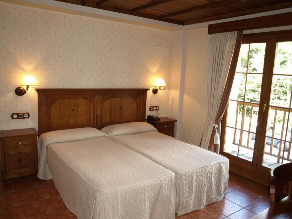 Hotel Bocale Sallent de Gállego Zimmer foto